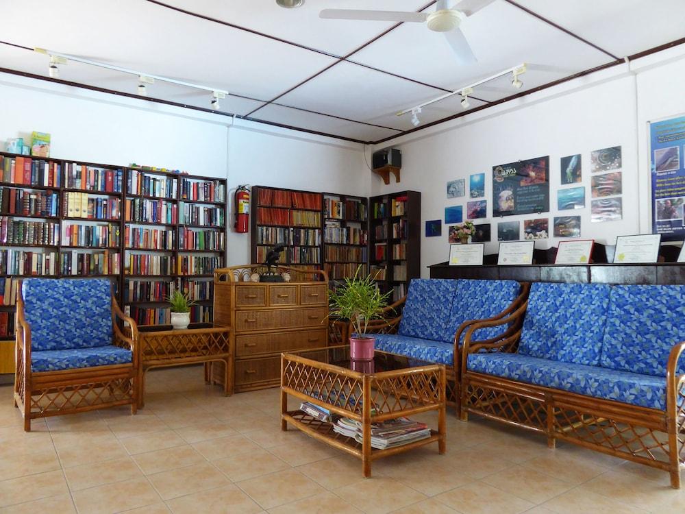 Marcosas Cottages Resort Moalboal Extérieur photo