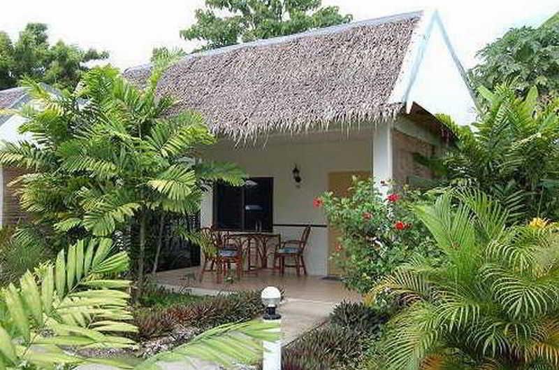 Marcosas Cottages Resort Moalboal Extérieur photo